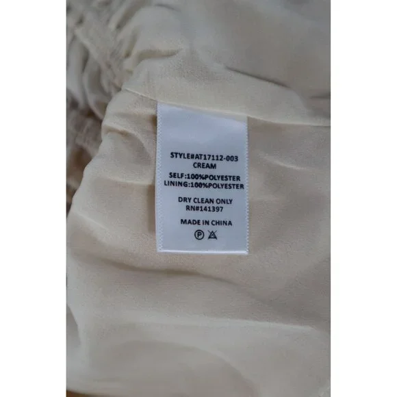 ASTR The‎ Label women's Cream Long-Sleeve Peplum Top XS  Ruffle Detail - Picture 8 of 12